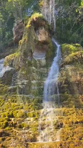 А вы знали, что на Сухоне есть водопад? Расположен он в 7 км выше по течению от посёлка Полдарса.
