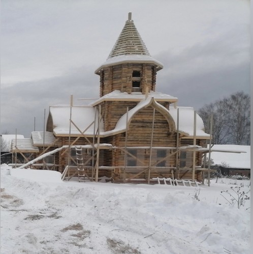 Завтра, 22 февраля, в 13.00 Владыка Фотий, епископ Великоустюжский и Тотемский, совершит чин молитвенный на поставление креста на кровлю церкви в селе Усть-Алексеево.