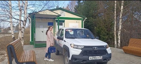 Восемь новых автомобилей пополнили автопарк районных больниц.