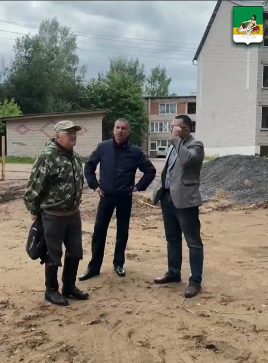 Игорь Быков: Сквер Щетинщиков. Выехали в сквер с коллегами.