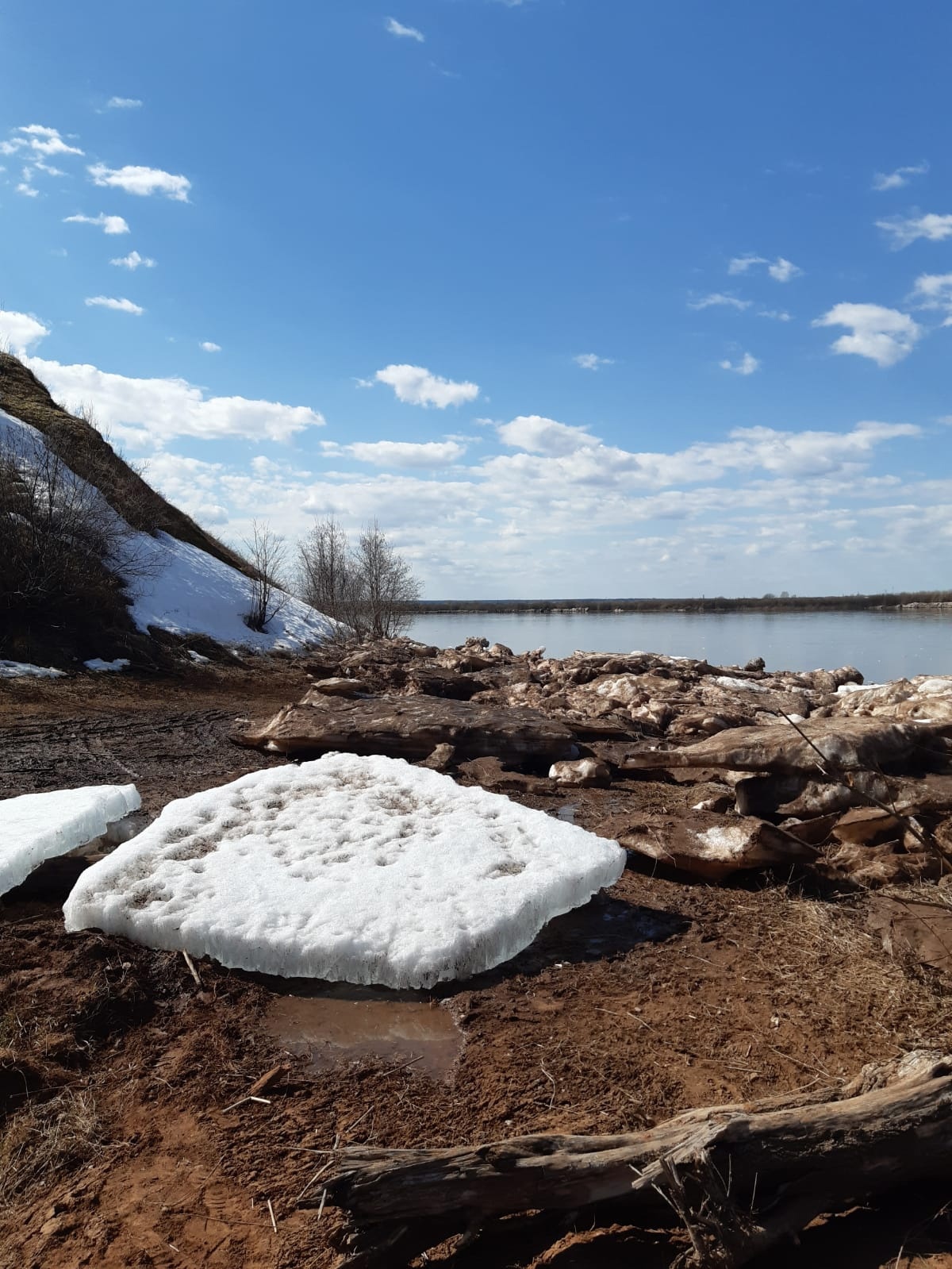 С сегодняшнего дня в Аристово ходят паромы.