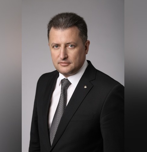 Внимание! В пятницу, 20 октября, в 13:30 заместитель Губернатора Вологодской области Евгений Артёмович Богомазов проведет приём граждан по личным вопросам. Внимание! В пятницу, 20 октября, в 13:30 заместитель Губернатора Вологодской области Евгений Артёмович Богомазов проведет приём граждан по личным вопросам.