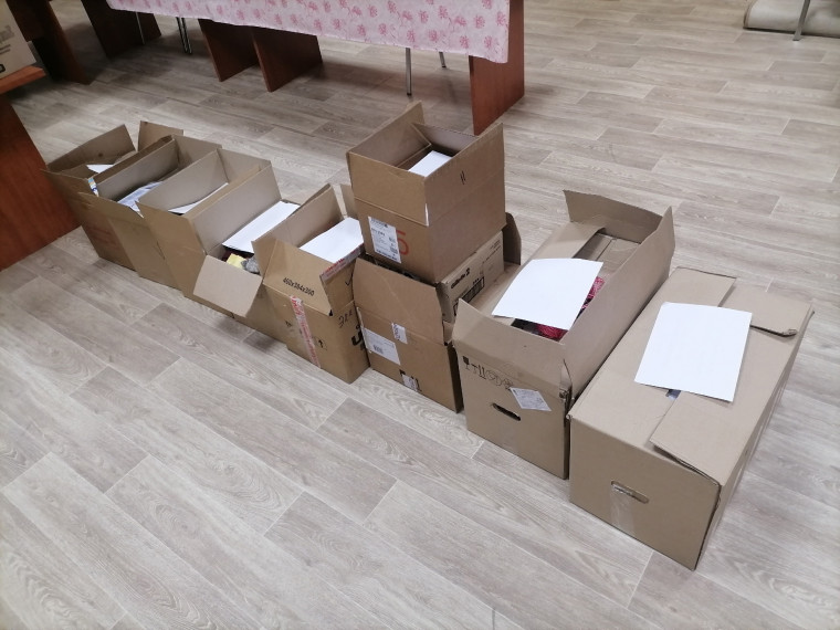 Жители Великоустюгского округа активно принимают участие в сборе гуманитарной помощи для наших бойцов.. Жители Великоустюгского округа активно принимают участие в сборе гуманитарной помощи для наших бойцов..