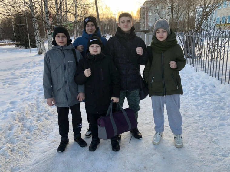 Сегодня, завтра и послезавтра пятеро юных великоустюгских спортсменов представят Вологодскую область в первенстве СЗФО по универсальному бою в Котласе!. Сегодня, завтра и послезавтра пятеро юных великоустюгских спортсменов представят Вологодскую область в первенстве СЗФО по универсальному бою в Котласе!.