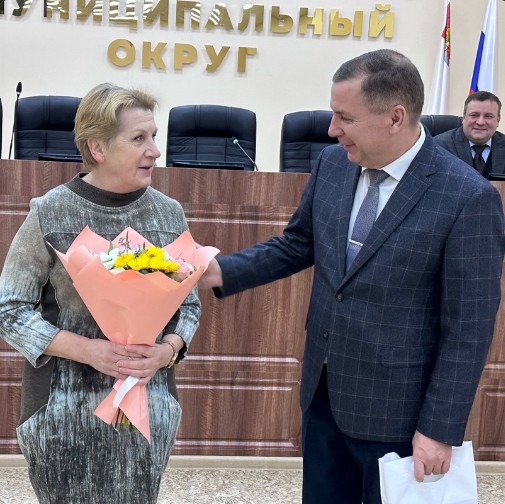 Почетный гражданин Великоустюгского района, директор Великоустюгского государственного музея-заповедника Антонина Борисовна Андреева сегодня отмечает День рождения. Почетный гражданин Великоустюгского района, директор Великоустюгского государственного музея-заповедника Антонина Борисовна Андреева сегодня отмечает День рождения.