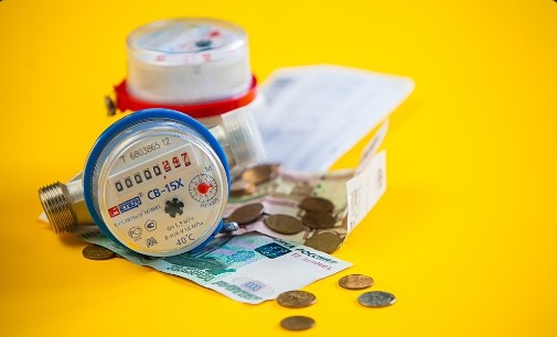На встрече врио Губернатора Вологодской области Георгия Филимонова с жителями поступило несколько обращений от устюжан о стоимости тарифов на коммунальные услуги. На встрече врио Губернатора Вологодской области Георгия Филимонова с жителями поступило несколько обращений от устюжан о стоимости тарифов на коммунальные услуги.