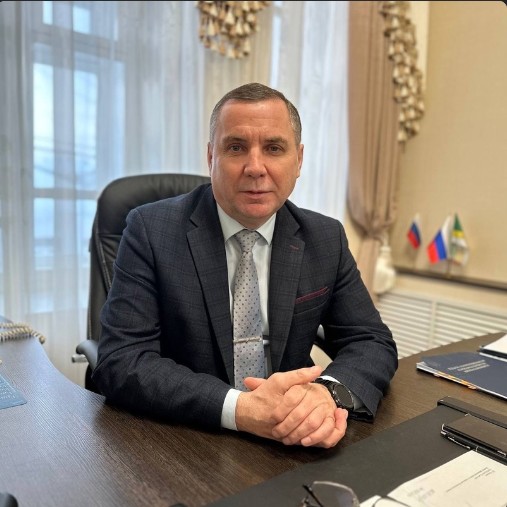 Глава округа Александр Кузьмин обратился к землякам. Глава округа Александр Кузьмин обратился к землякам.