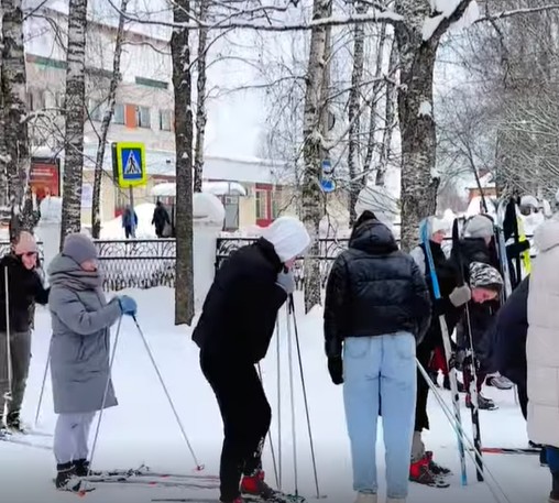 Новые спортивные и детские площадки появятся в Великоустюгском округе благодаря федеральному проекту "Формирование комфортной городской среды". Новые спортивные и детские площадки появятся в Великоустюгском округе благодаря федеральному проекту "Формирование комфортной городской среды".
