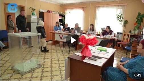 Чуть больше трех часов отсталось до окончания голосования на выборах Президента России. Чуть больше трех часов отсталось до окончания голосования на выборах Президента России.