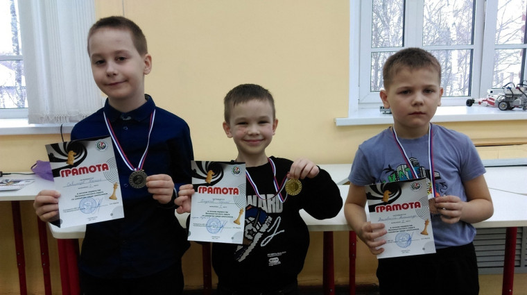 Завершилось личное первенство Великоустюгского округа по шахматам среди школьников. Завершилось личное первенство Великоустюгского округа по шахматам среди школьников.