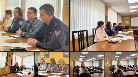 В администрации Великоустюгского муниципального округа прошло второе в текущем году заседание межведомственной комиссии по ресоциализации и социальной адаптации лиц, освобожденных из мест лишения свободы. В администрации Великоустюгского муниципального округа прошло второе в текущем году заседание межведомственной комиссии по ресоциализации и социальной адаптации лиц, освобожденных из мест лишения свободы.