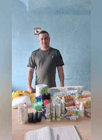 Устюжанин Алексей Захаревич передал в Штаб "Своих не бросаем" гуманитарную помощь. Устюжанин Алексей Захаревич передал в Штаб "Своих не бросаем" гуманитарную помощь.