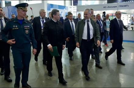 На Международном салоне "Комплексная безопасность-2024" состоялась встреча Сергея Шойгу и Георгия Филимонова. На Международном салоне "Комплексная безопасность-2024" состоялась встреча Сергея Шойгу и Георгия Филимонова.